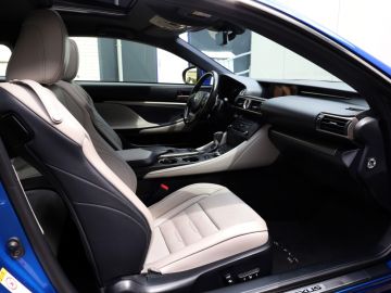 Lexus RC